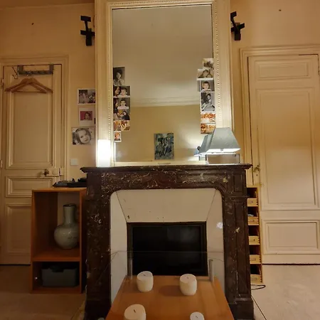 2 Private In An Elegant Haussmannian *