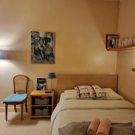 2 Private In An Elegant Haussmannian