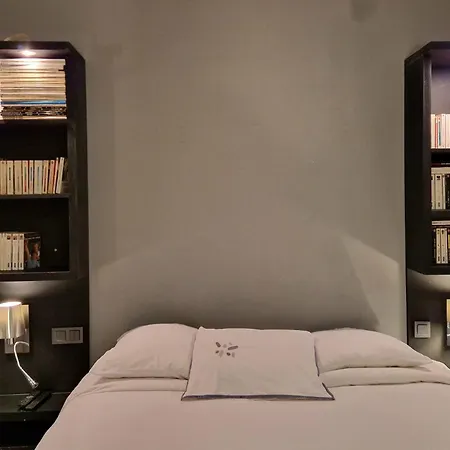 2 Private In An Elegant Haussmannian Privatunterkunft *
