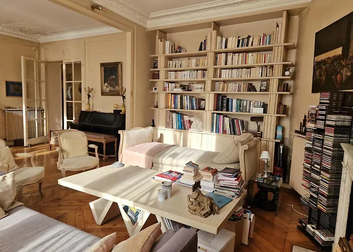 2 Private In An Elegant Haussmannian باريس