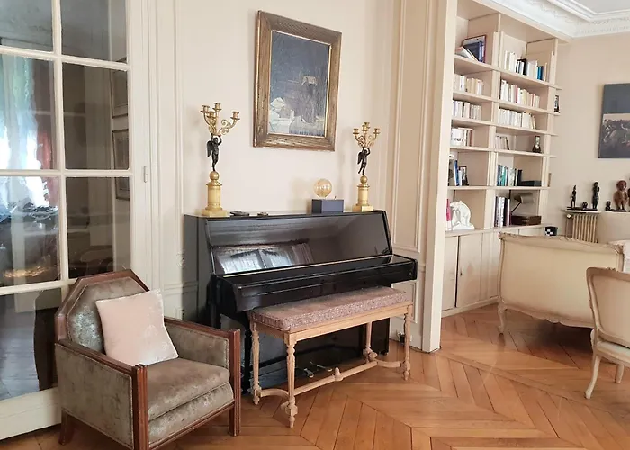 2 Private In An Elegant Haussmannian باريس