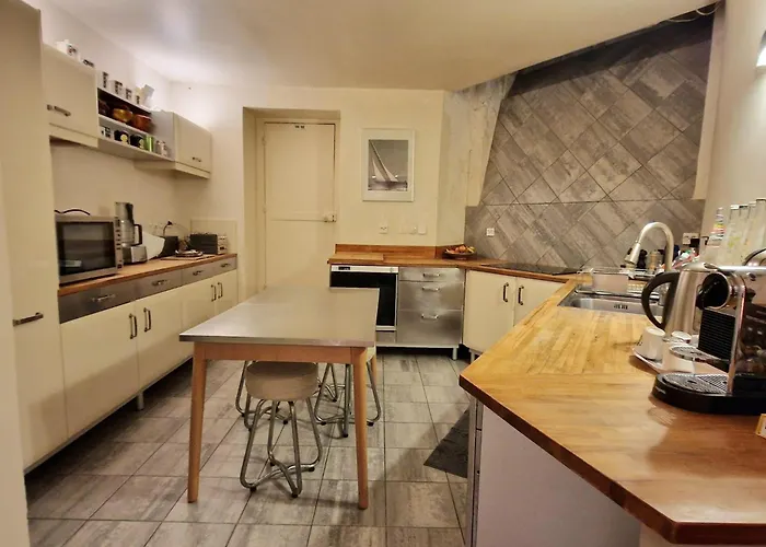 2 Private In An Elegant Haussmannian *