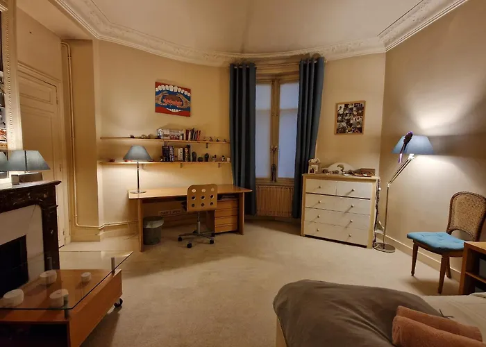 2 Private In An Elegant Haussmannian منزل للإقامة